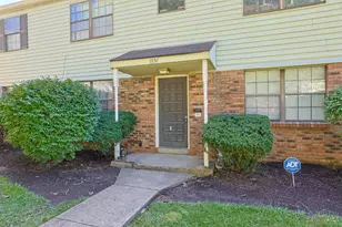 1937 Chaucer Dr, Sycamore Township, OH 45237 - Photo 3