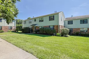 1937 Chaucer Dr, Sycamore Township, OH 45237 - Photo 1