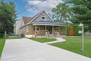 4648 Belleview Ave, Blue Ash, OH 45242 - Photo 1