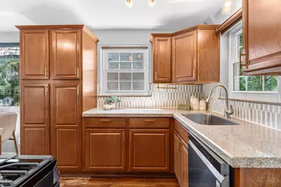 9489 West Avenue, Blue Ash, OH 45242 - Photo 7
