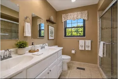2241 Donnington Lane, Anderson Township, OH 45244 - Photo 37