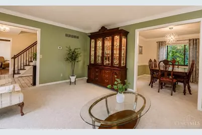 2241 Donnington Lane, Anderson Township, OH 45244 - Photo 9