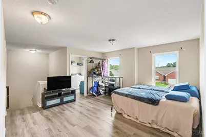 3605 Hader, Cincinnati, OH 45211 - Photo 13