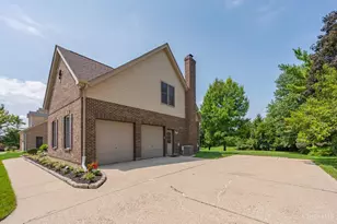 8851 Eagle Ridge Dr, West Chester, OH 45069 - Photo 59
