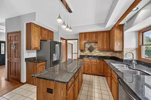 8851 Eagle Ridge Dr, West Chester, OH 45069 - Photo 15