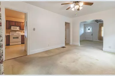 1935 Sterling Avenue, Cincinnati, OH 45239 - Photo 7