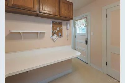 1935 Sterling Avenue, Cincinnati, OH 45239 - Photo 9