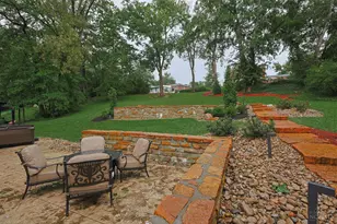 8732 Hollyhock Dr, Springfield Township, OH 45231 - Photo 47