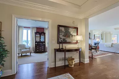 2145 Luray Avenue #9N, Cincinnati, OH 45206 - Photo 5