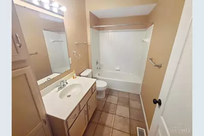 7874 Gapstow Bridge, Springfield Township, OH 45231 - Photo 5