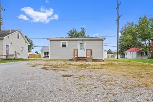 410 N Elm St, Pleasant Township, OH 45121 - Photo 5