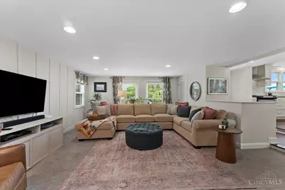 338 Compton Hills Drive, Wyoming, OH 45215 - Photo 23