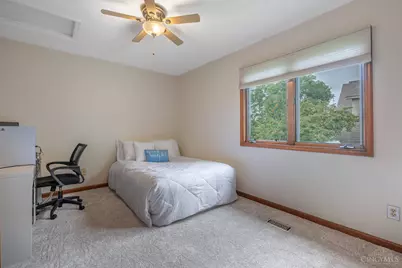 1828 W Tamarron, Springboro, OH 45066 - Photo 27