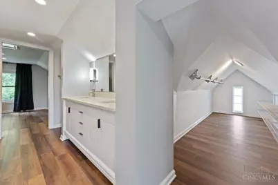 2304 E Galbraith Road, Reading, OH 45237 - Photo 19