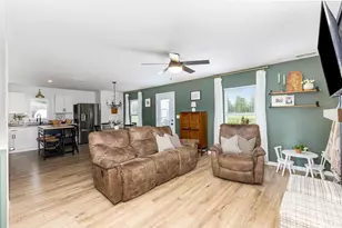 104 Honeysuckle Way, Eaton, OH 45320 - Photo 3