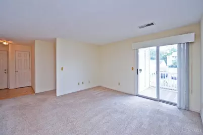 552 Aspen Glen Drive #905, Union Township, OH 45244 - Photo 5