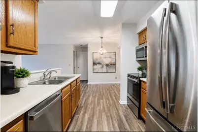 537 Aspen Glen Drive #408, Union Township, OH 45244 - Photo 5