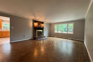 5569 Goldcrest Dr, Green Township, OH 45238 - Photo 9