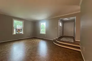 5569 Goldcrest Dr, Green Township, OH 45238 - Photo 7
