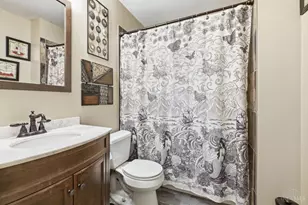1024 Crisfield Dr, Union Township, OH 45245 - Photo 17
