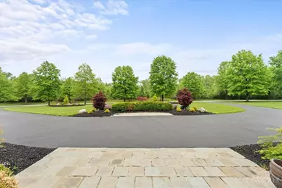 9020 Whisperinghill Drive, Indian Hill, OH 45242 - Photo 3