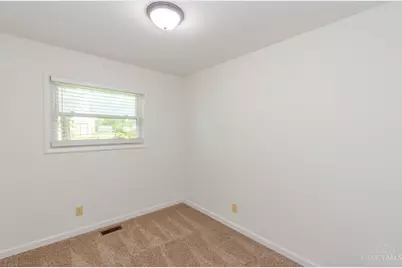 701 Easter Drive, Carlisle, OH 45005 - Photo 17