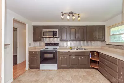 626 Upland Drive, West Carrollton, OH 45449 - Photo 17
