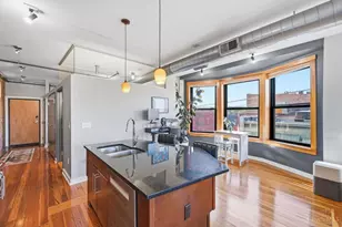 1237 Vine St, Cincinnati, OH 45202 - Photo 3