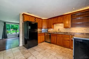 1134 Dayket Cir, Miamisburg, OH 45342 - Photo 9