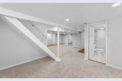 6941 Palmetto Street, Cincinnati, OH 45227 - Photo 31
