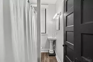 172 Kinsey Ave, Cincinnati, OH 45219 - Photo 23