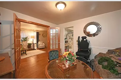 12012 Cantrell Drive, Cincinnati, OH 45246 - Photo 11
