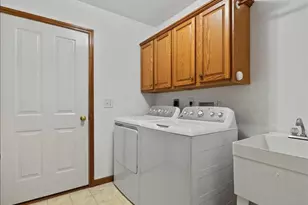 1532 Rockleigh Rd, Washington Twp, OH 45458 - Photo 21