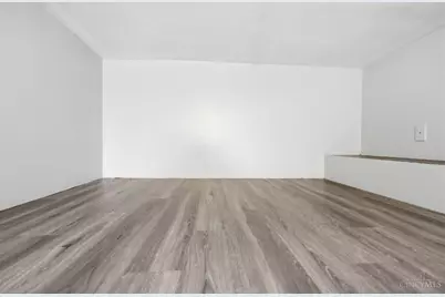 215 Warner Street, Cincinnati, OH 45219 - Photo 33