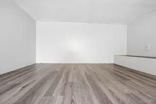 215 Warner St, Cincinnati, OH 45219 - Photo 33