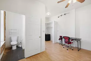 215 Warner St, Cincinnati, OH 45219 - Photo 73