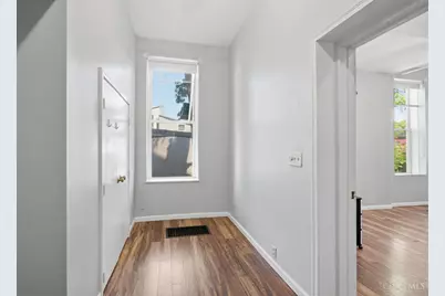 215 Warner Street, Cincinnati, OH 45219 - Photo 31