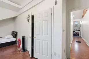215 Warner St, Cincinnati, OH 45219 - Photo 89