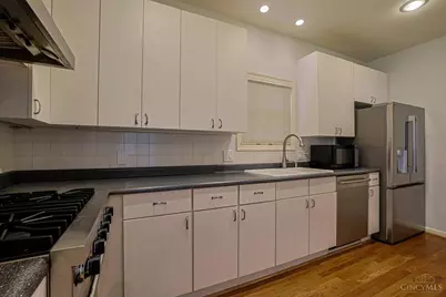 520 Missouri Avenue, Cincinnati, OH 45226 - Photo 7