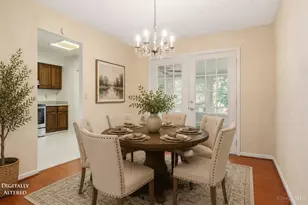 890 Summerfield Ln, Springdale, OH 45240 - Photo 3