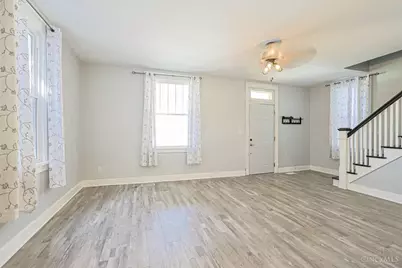 1124 S 11th Street, Hamilton, OH 45011 - Photo 9