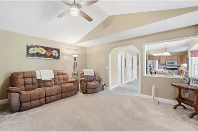 1835 Chardonnay Drive, Hamilton Township, OH 45152 - Photo 15