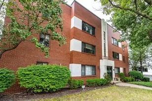 2210 Victory Pkwy, Cincinnati, OH 45206 - Photo 1