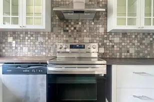 2210 Victory Pkwy, Cincinnati, OH 45206 - Photo 9