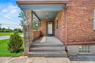 2402 Langdon Farm Rd, Cincinnati, OH 45237 - Photo 5