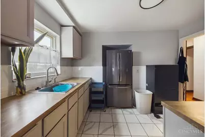 2282 Baltimore Avenue, Cincinnati, OH 45225 - Photo 9