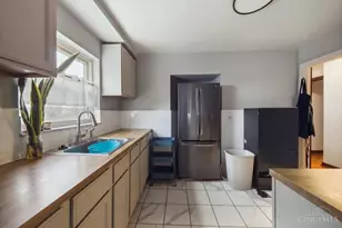 2282 Baltimore Ave, Cincinnati, OH 45225 - Photo 9