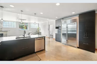 1628 Central Parkway, Cincinnati, OH 45202 - Photo 53