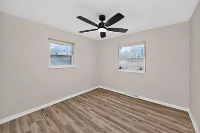 7954 Seward Avenue, Cincinnati, OH 45231 - Photo 25