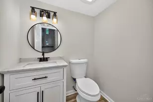 7954 Seward Ave, Cincinnati, OH 45231 - Photo 39